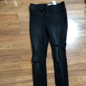 Hollister Black Skinny Jeans w/rips Size 1R